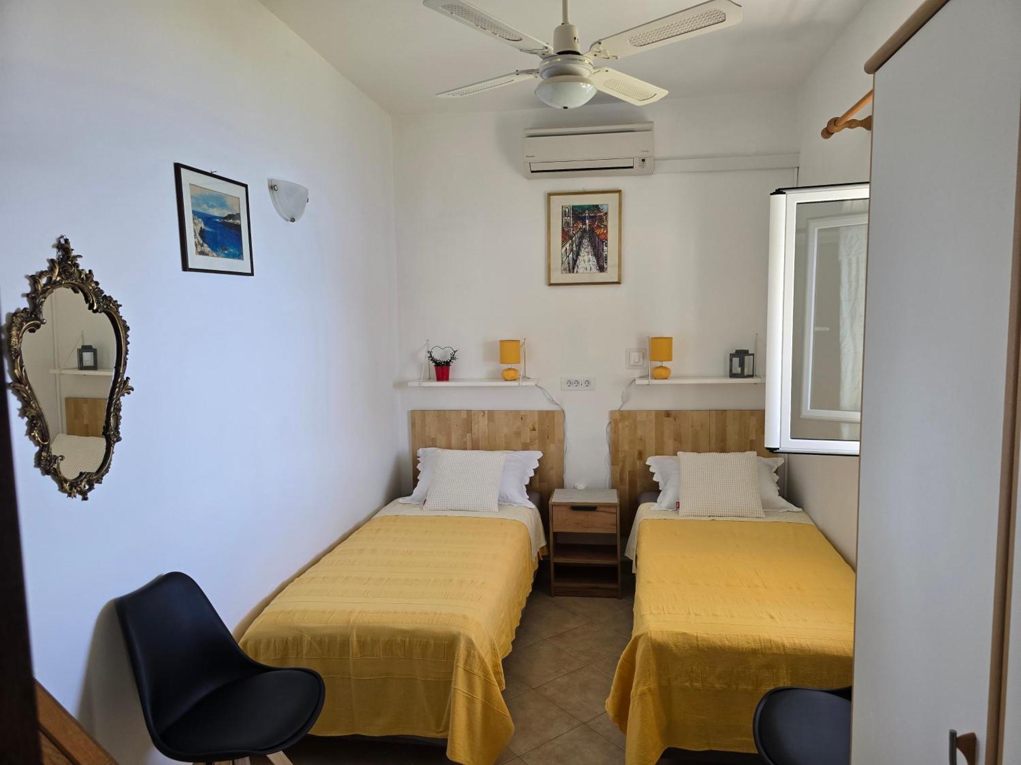 Apartments Bajo - Free Parking Dubrovnik Luaran gambar