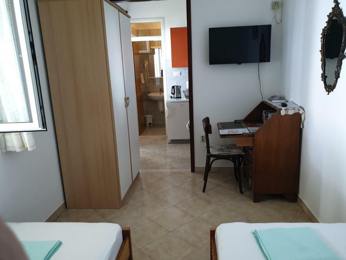 Apartments Bajo - Free Parking Dubrovnik Luaran gambar